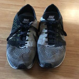 Nike Flyknit Racer
